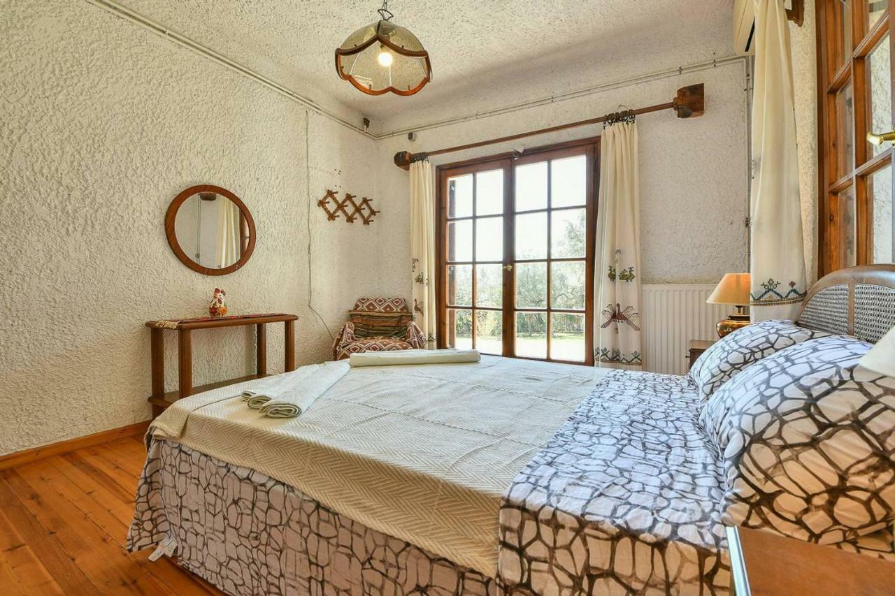 Light-Filled Home With Garden Near Beach أنافيسوس المظهر الخارجي الصورة